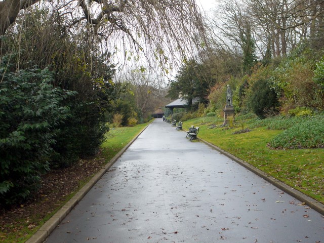 Broad Walk, Saltwell Park