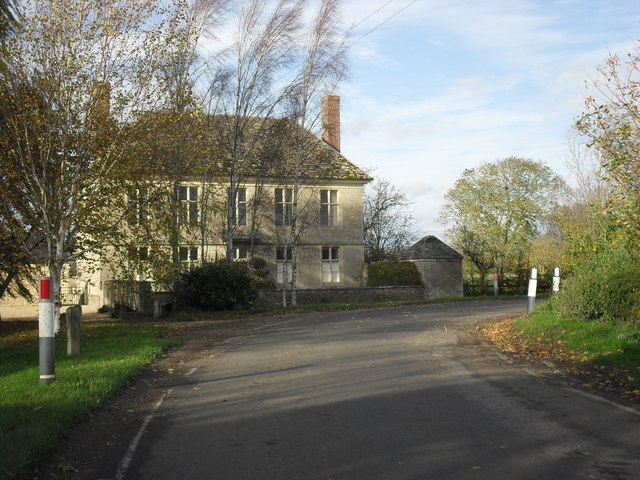 Bend in the road in Hannington Wick © andrew auger :: Geograph Britain ...