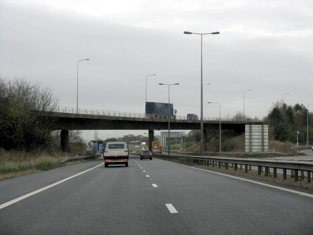 M42 Motorway - Catshill Viaduct © Peter Whatley :: Geograph Britain and ...