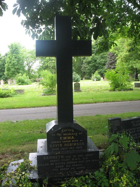 Commonwealth War Grave in Jarrow Cemetery (WW2-41)