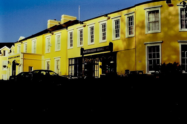 Bunratty Castle Hotel & Kathleen's Pub