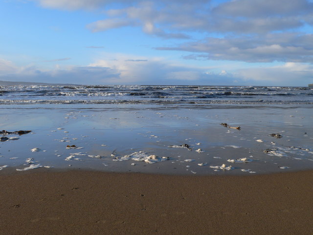 Spume on the beach, Liscannor Bay © Eirian Evans :: Geograph Britain ...