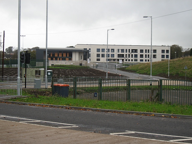 New Bearsden Academy \u00a9 David Robertson cc-by-sa\/2.0 :: Geograph Britain ...