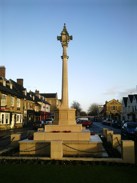 Witney War Memorial, Church Green, Witney
