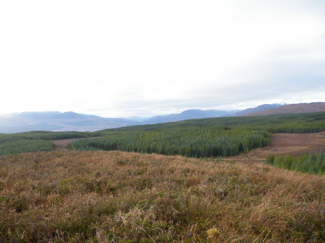 Looking west from 359 hill east of Allt Bail' an Tuim Bhuidhe