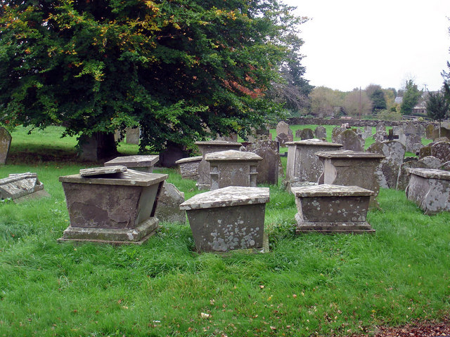 Autumn in the graveyard at Abbey Dore