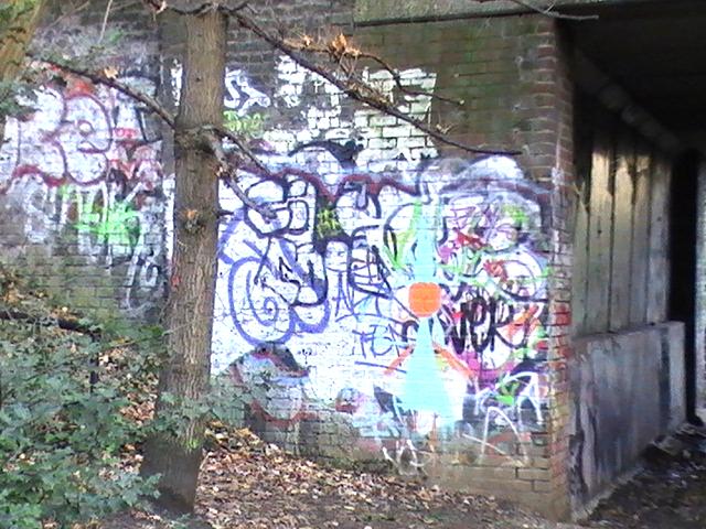 Graffiti - Crouch End Hill Bridge - Parkland Walk