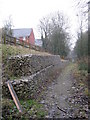 Retaining wall, former trackbed, Ullesthorpe