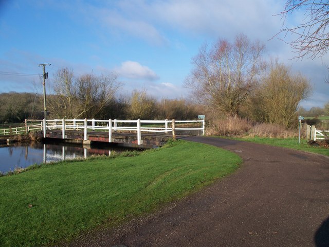 Parting of the ways © Michael Dibb cc-by-sa/2.0 :: Geograph Britain and ...