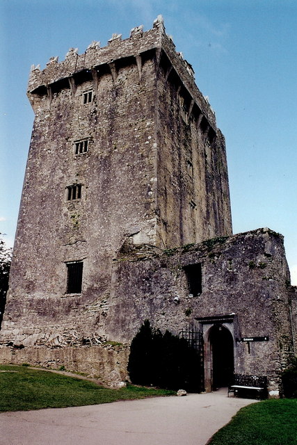 Blarney Castle entrance at south side