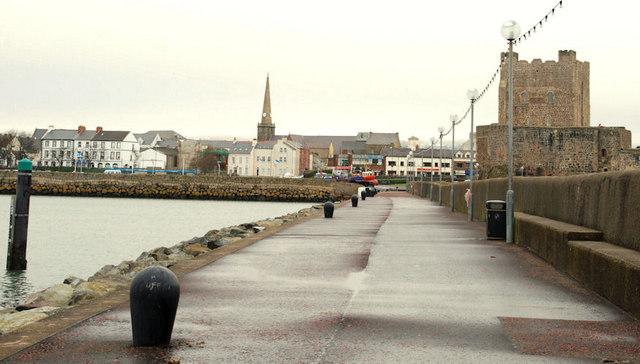 The West Pier, Carrickfergus harbour © Albert Bridge cc-by-sa/2.0 ...