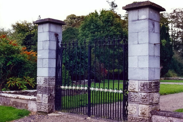 Longford - Carrigglas Manor House - Gate
