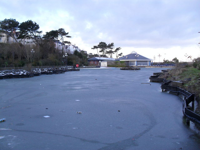 Frozen Pickie Pool, Bangor (1 of 3)
