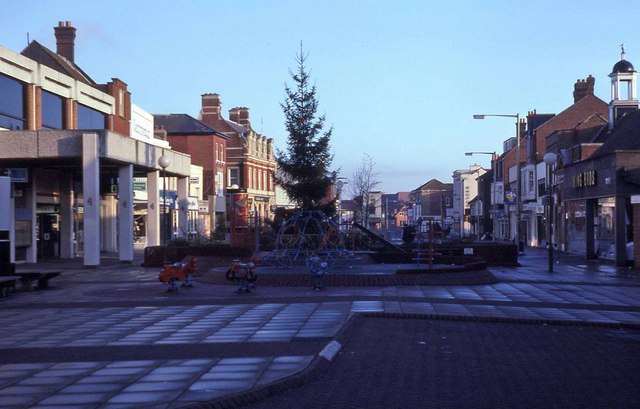 Fareham Town Centre - Xmas Day 1987 (1)