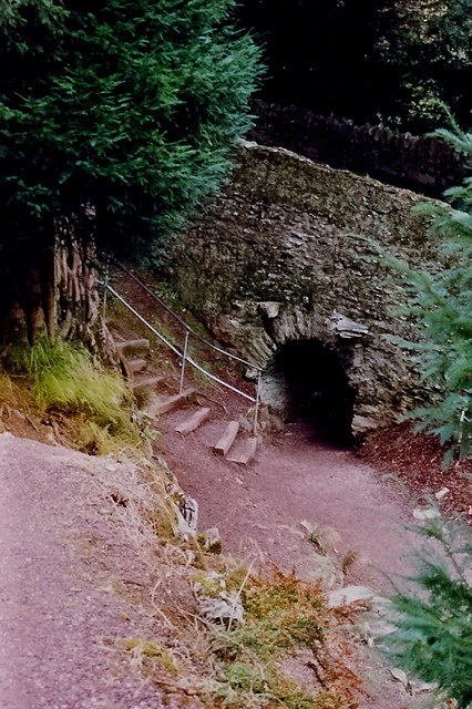 Blarney - Rock Close tunnel entrance from the castle