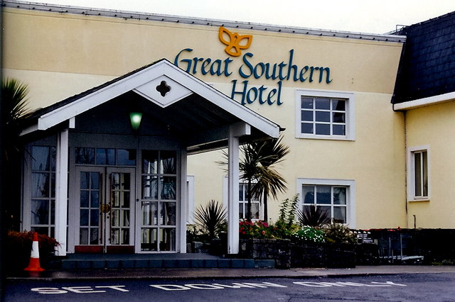 Shannon Airport Great Southern Hotel © Joseph Mischyshyn cc by sa