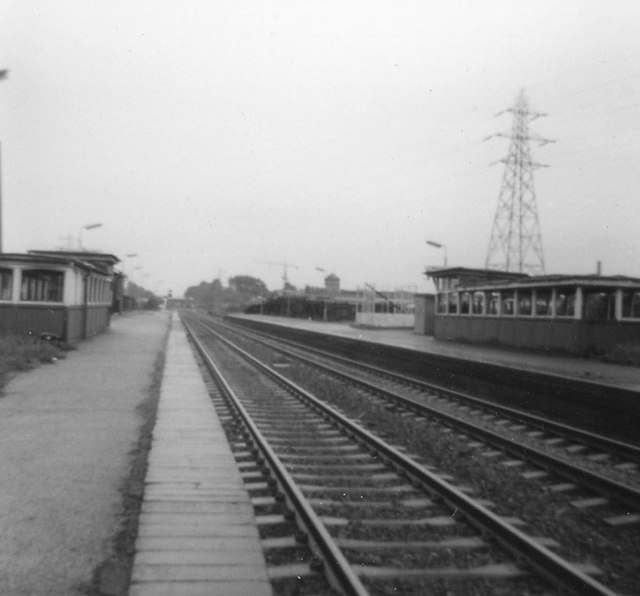 Sad Selly Oak Station © Michael Westley cc-by-sa/2.0 :: Geograph ...