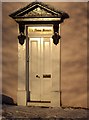 NS5751 : Old Swan House doorpiece by Kenneth Mallard