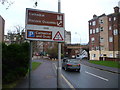 Exeter : Frog Street & Signpost