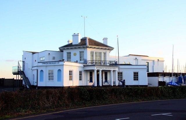 Lymington Town Sailing Club © Steve Daniels cc-by-sa/2.0 :: Geograph ...