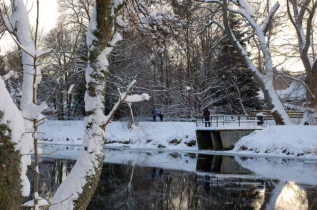 Snow scene in Hay Lodge Park, Peebles © Jim Barton cc-by-sa/2.0 ...