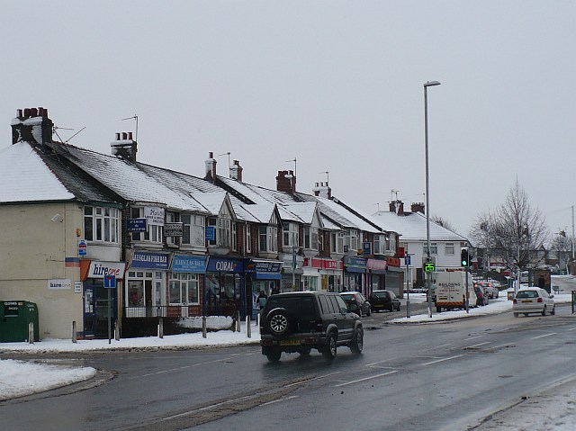 Maesglas Shops, Cardiff Road, Newport © Robin Drayton cc-by-sa/2.0 ...