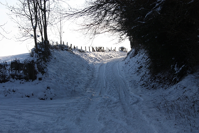 Lane to Underhills Farm in the snow