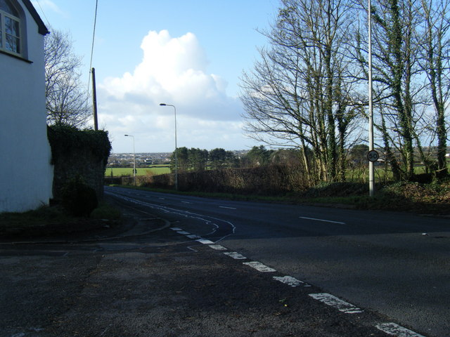 A4106 Bridgend Road, looking towards Porthcawl.