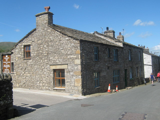 Dent in Dentdale, Cumbria © Eamon Curry cc-by-sa/2.0 :: Geograph ...