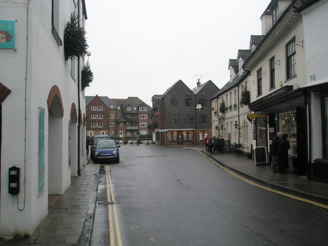 A dull day at the bottom of the High Street