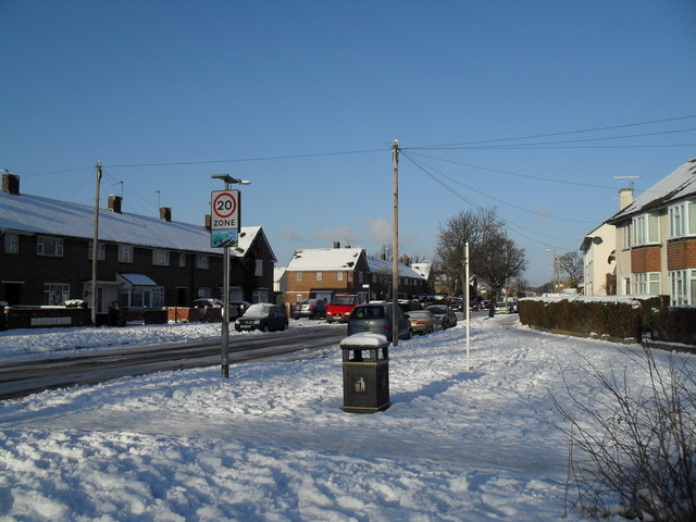 Bottom end of a snowy Botley Drive