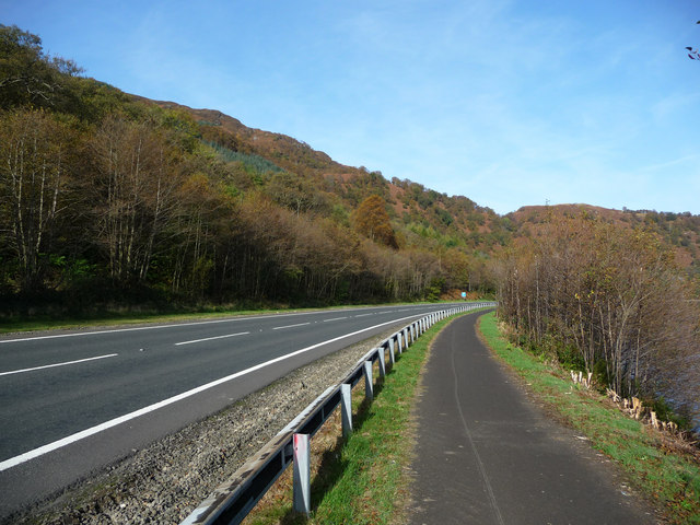 Cycle path alongside the A82