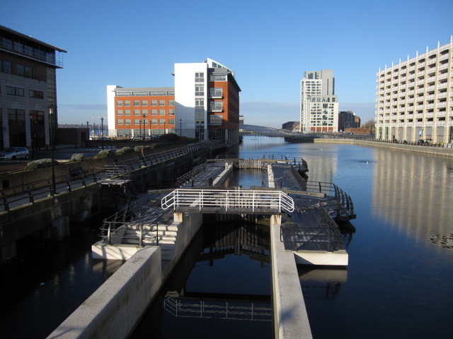 Liverpool Canal Link - Princes Dock lock completed