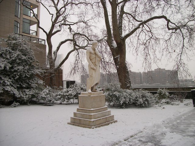 Statue in Pimlico Gardens, London