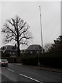 Approaching the junction of  Parsons Hill and London Road