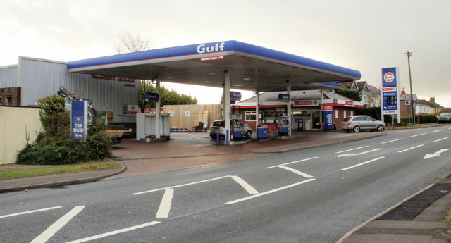 Filling station, garage and Spar,... © Jaggery :: Geograph Britain and ...