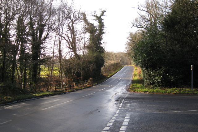 B4115 at its junction with Crew Lane