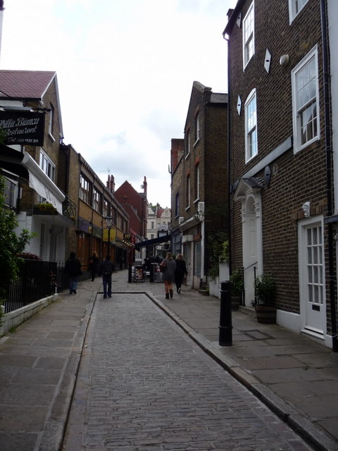 Perrin's Court, London NW3