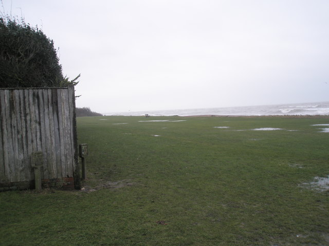 Looking eastwards from the southern end of Pigeonhouse Lane