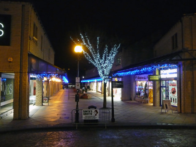 Christmas lights at the Woolshops