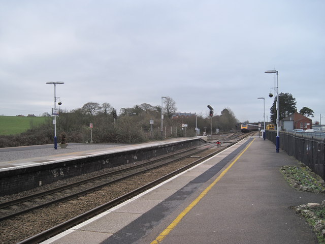 Castle Cary Station