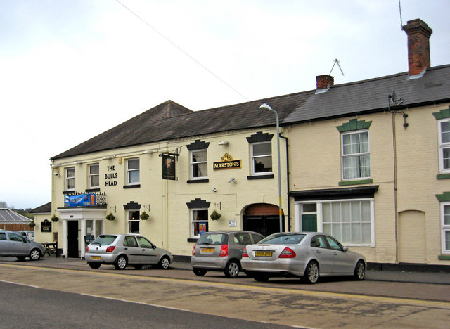 The Bulls Head, 10 Bridge Road © P L Chadwick cc-by-sa/2.0 :: Geograph ...