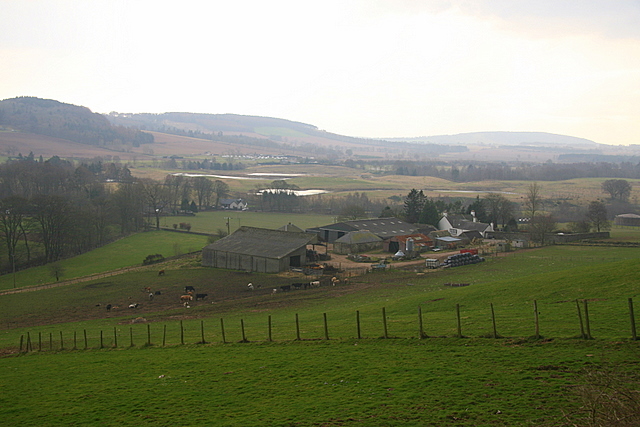 Wemyss Farm © Dan cc-by-sa/2.0 :: Geograph Britain and Ireland