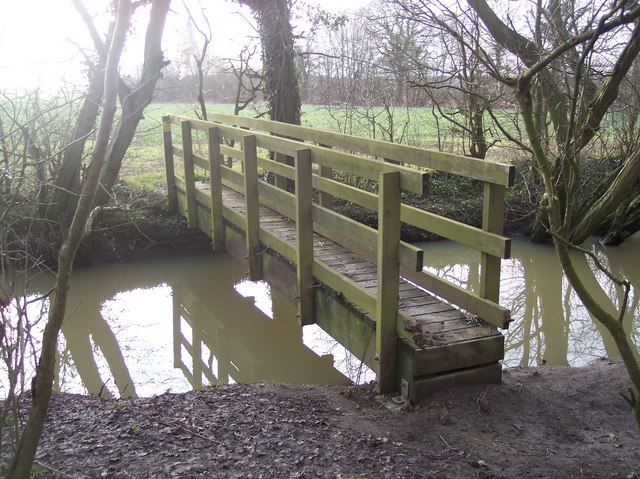 Footbridge near Kiln Wood