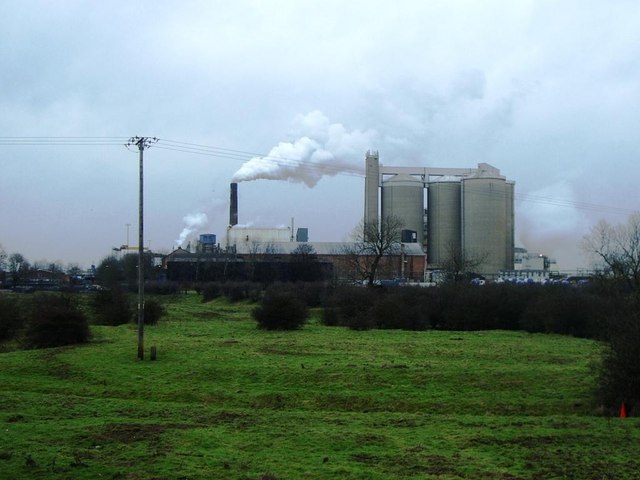 British Sugar factory, Newark © Michael Westley :: Geograph Britain and ...