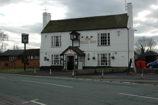 Bell Inn, Broadheath © Philip Halling cc-by-sa/2.0 :: Geograph Britain ...