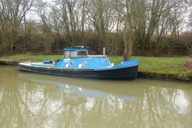 Canal tug moored at Tomlow