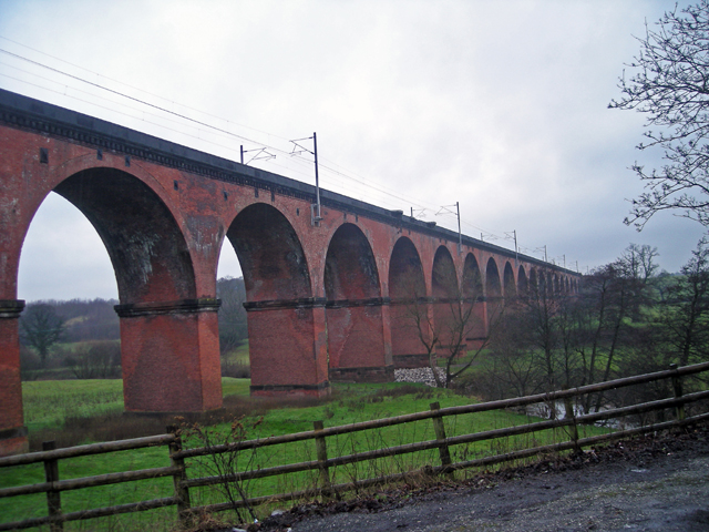 Twemlow Viaduct on another rainy day