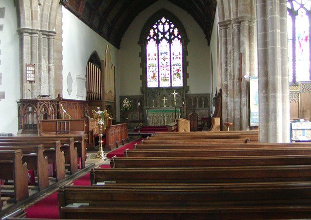 Chancel and altar, St. Andrew's Church