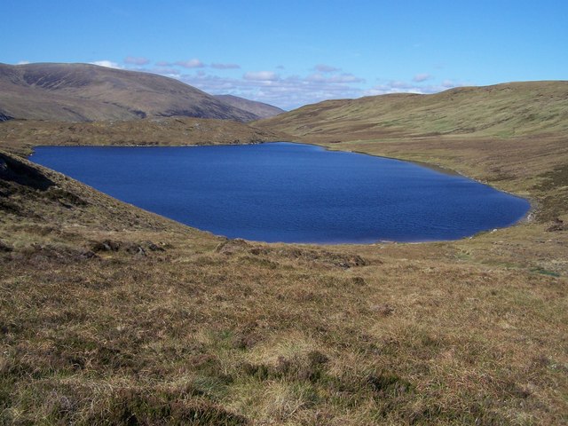 Loch Gaineamhach from the SE slope of Creag Sgoilteach.